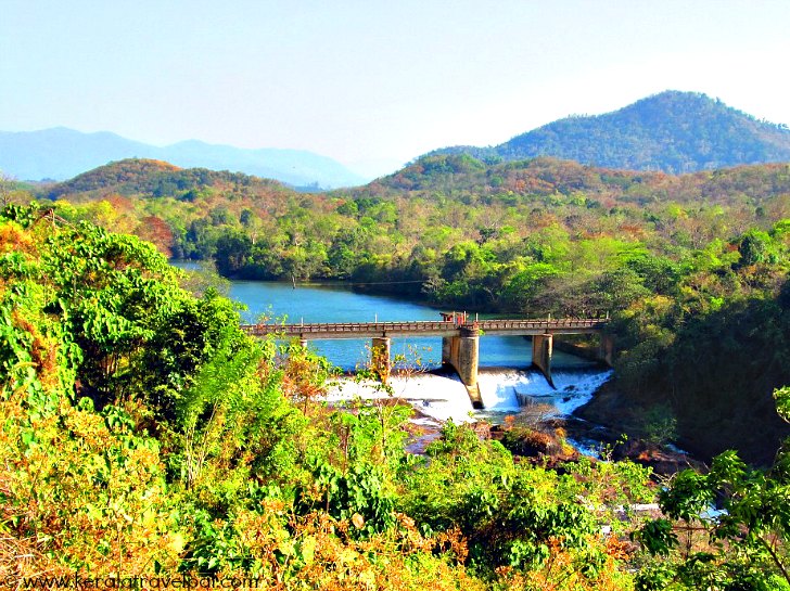 tourist places near thenmala